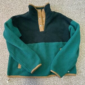 Women’s green fleece north face size medium